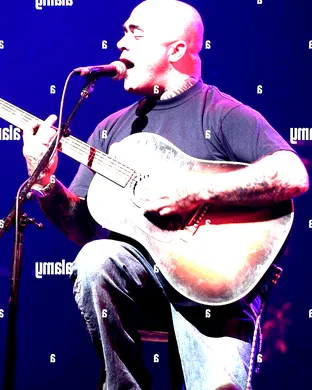 Aaron Lewis Hampton