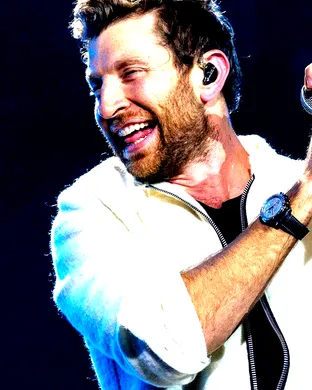 Brett Eldredge Boston