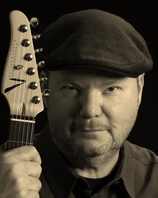 Christopher Cross Manchester