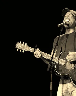 Darius Rucker Boston
