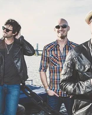 Eli Young Band Beverly