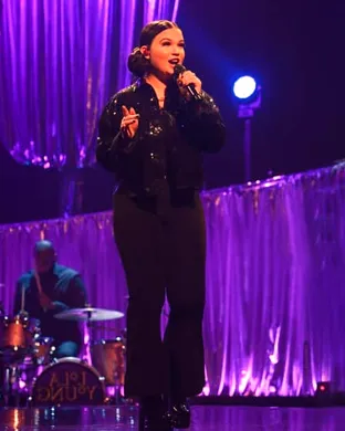 Lola Young Manchester
