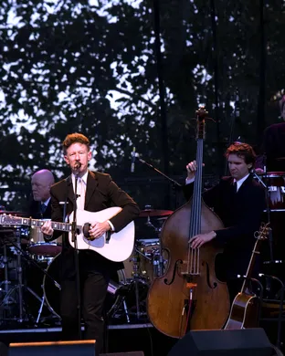 Lyle Lovett Cohasset