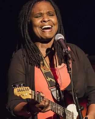 Ruthie Foster Portsmouth